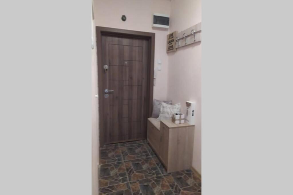 Lovely City Center 1Bd, 1Bt Apartment โซเฟีย ภายนอก รูปภาพ